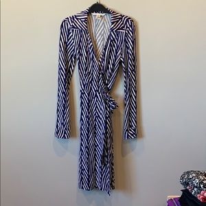 Diane von furstenberg wrap dress size 4